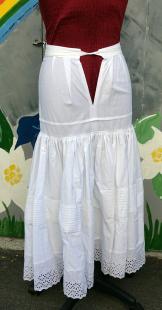 2020-06-01_16-29-44 Črna noša