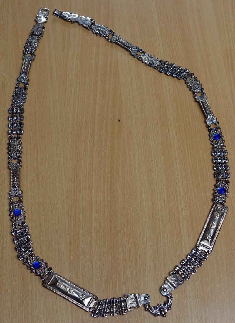 2020-06-01_16-40-46 Črna noša