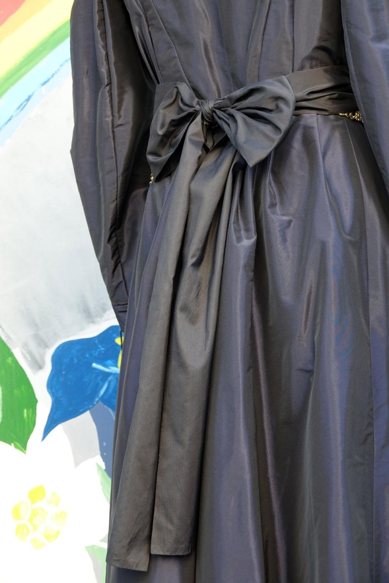 2020-06-01_16-22-48 Črna noša