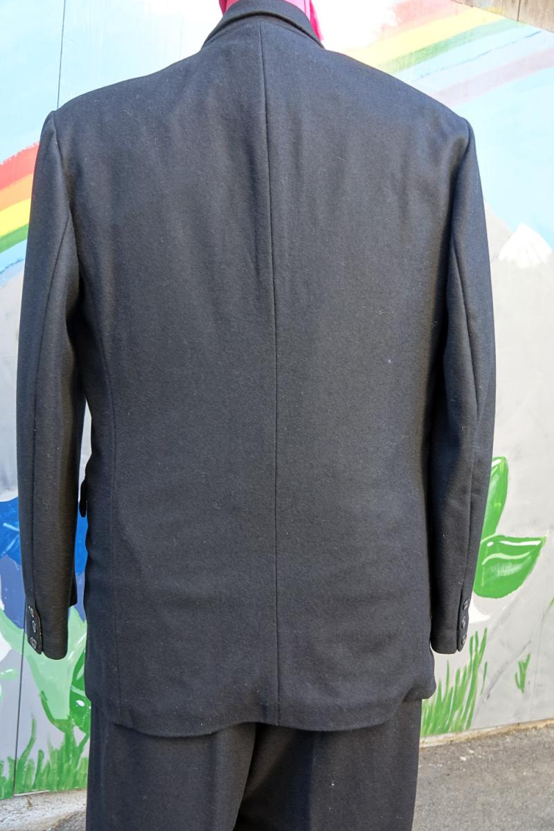 2020-06-01_16-58-10 Črna noša