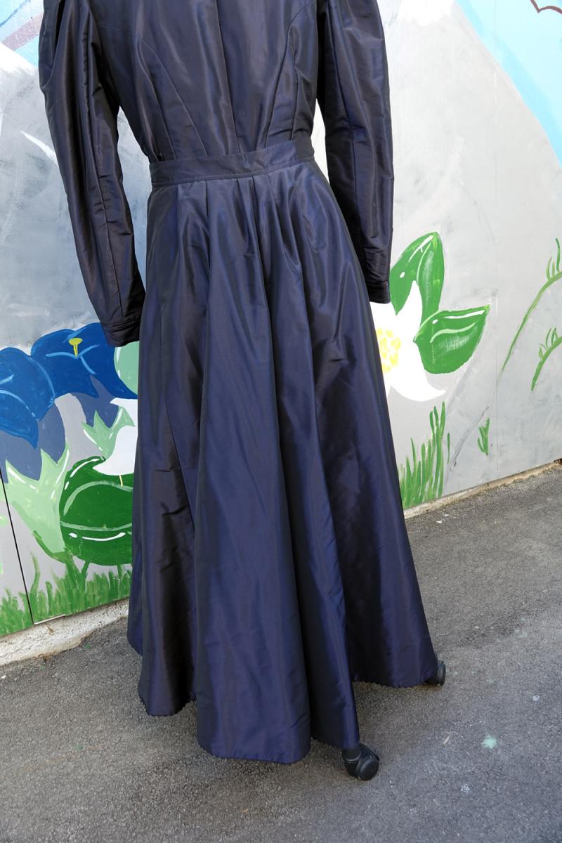 2020-06-01_16-24-57 Črna noša