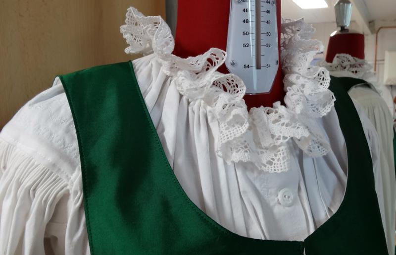 2013-03-05_16-16-11obleka