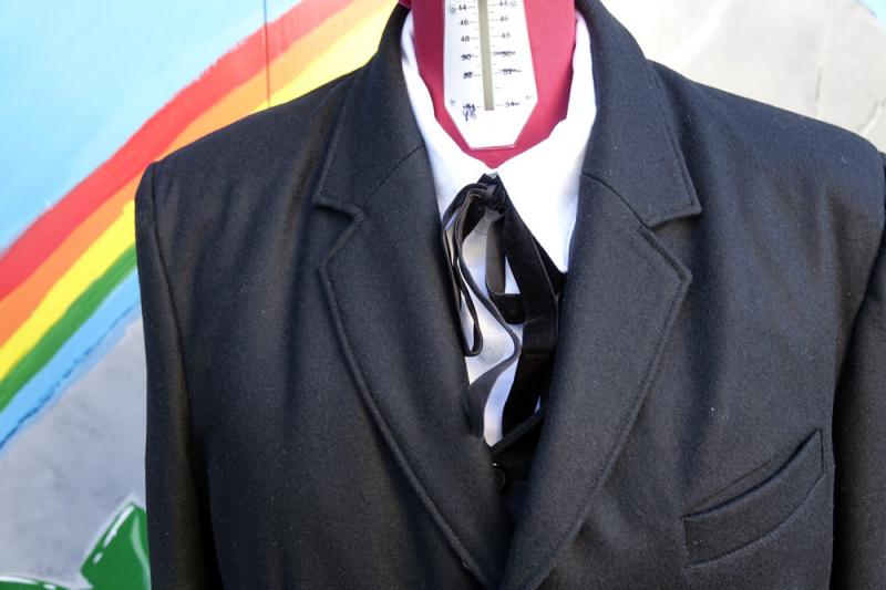 2020-06-01_17-02-03 Črna noša