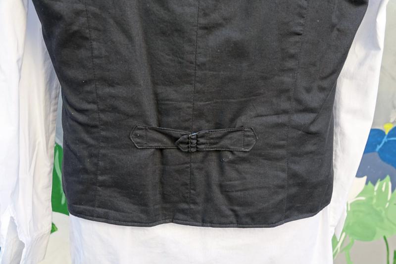 2020-06-01_16-46-49 Črna noša