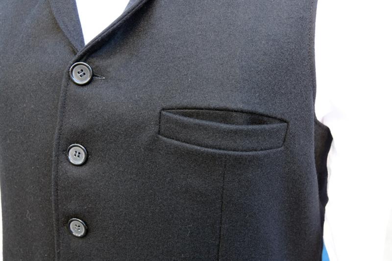 2020-06-01_16-46-22 Črna noša