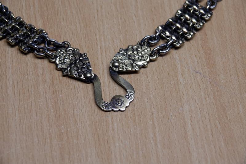 2020-06-01_16-38-26 Črna noša