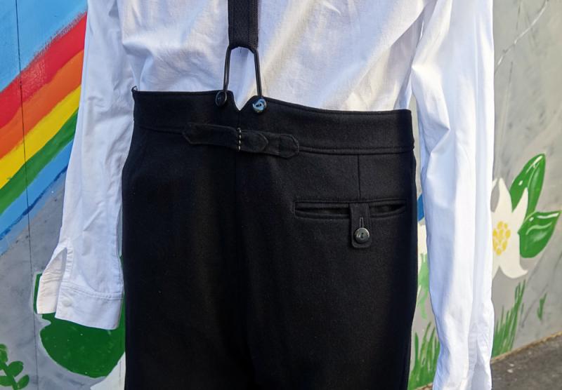 2020-06-01_16-52-52 Črna noša